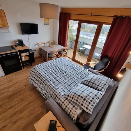 4 Personnes Au Pied Des Pistes. - Résidence * Les Balcons De Recoin * Appartement *