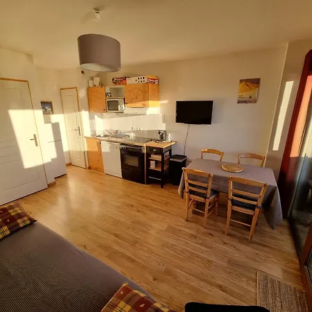 4 Personnes Au Pied Des Pistes. - Résidence * Les Balcons De Recoin *