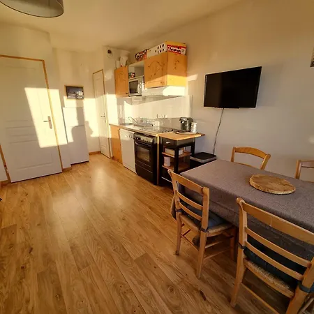 Appartement 4 Personnes Au Pied Des Pistes. - Résidence * Les Balcons De Recoin * *
